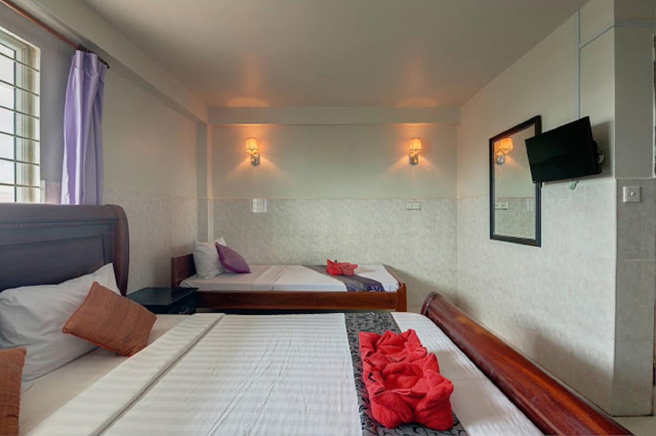 Pub Hostel *