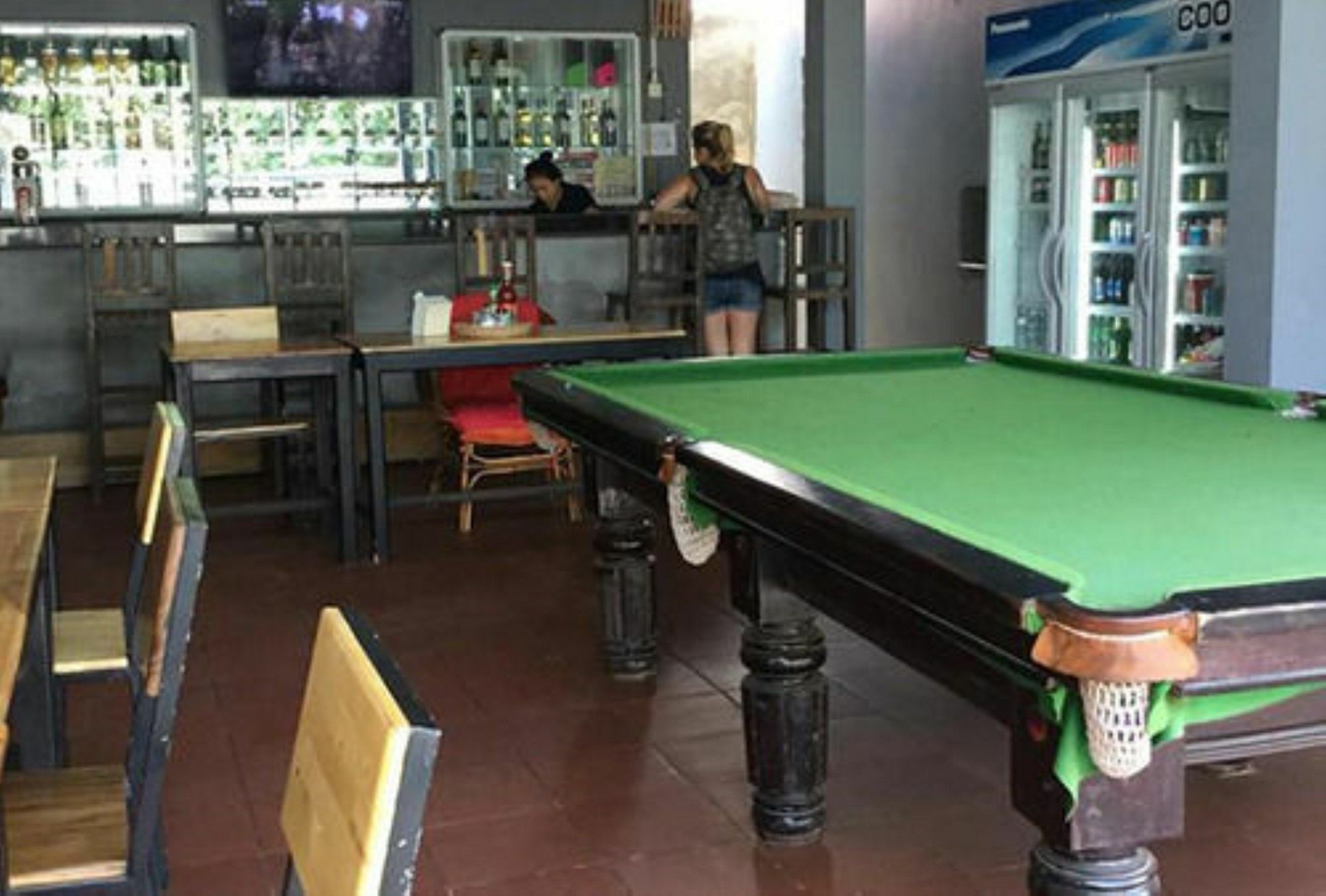 Pub Hostel *